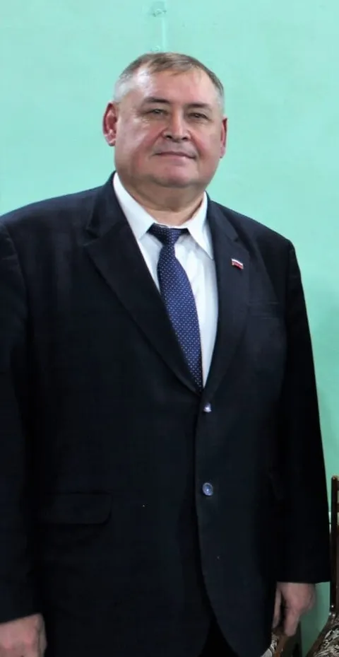 Зубов  Эдуард  Рудольфович 